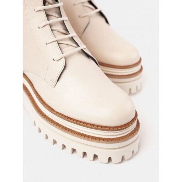 Paloma Bercelo Leather Comat Boots Size 37 US 7 Beige $370 - Picture 11 of 12